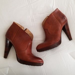 Frye Harlow campus bootie, brown leather 9M